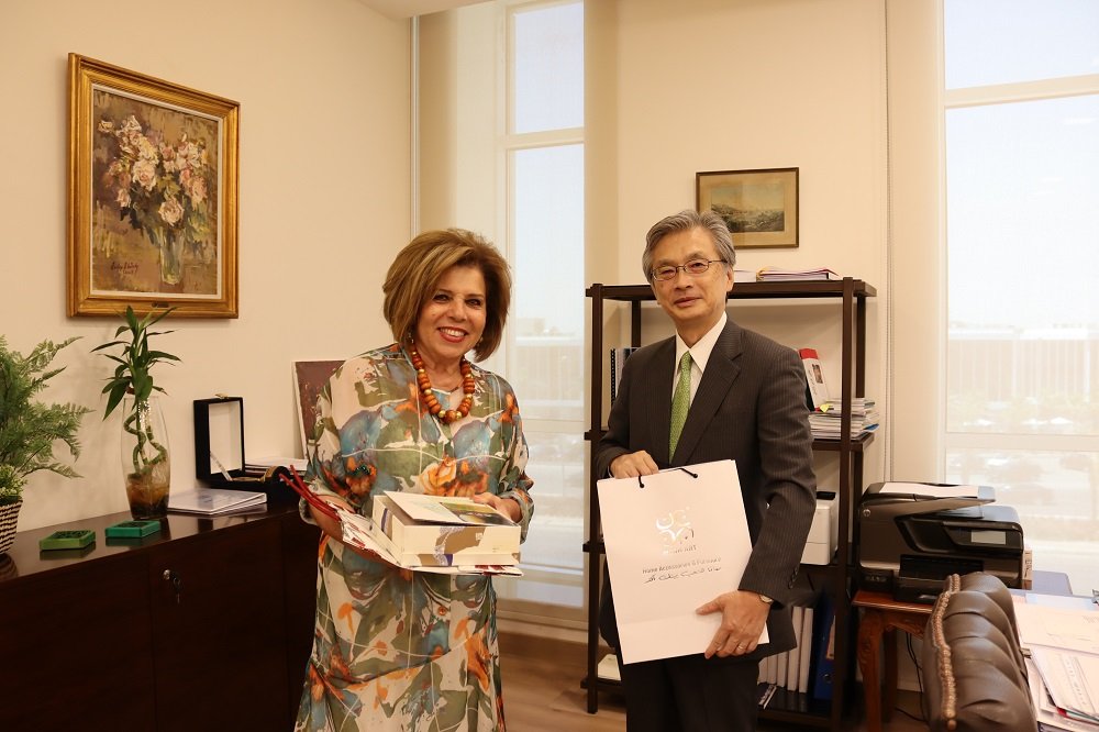  إستقبلت السفيرة مشيرة خطاب رئيسة المجلس السفير أوكا هيروشي سفير اليابان لدى مصر 